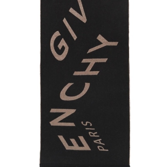 NEW Givenchy Chevron Wool Scarf - Picture 4 of 8